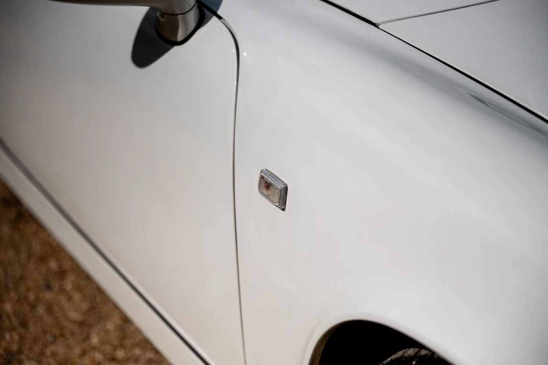 1990 Porsche 964 Carrera 4 - Image 24 of 31