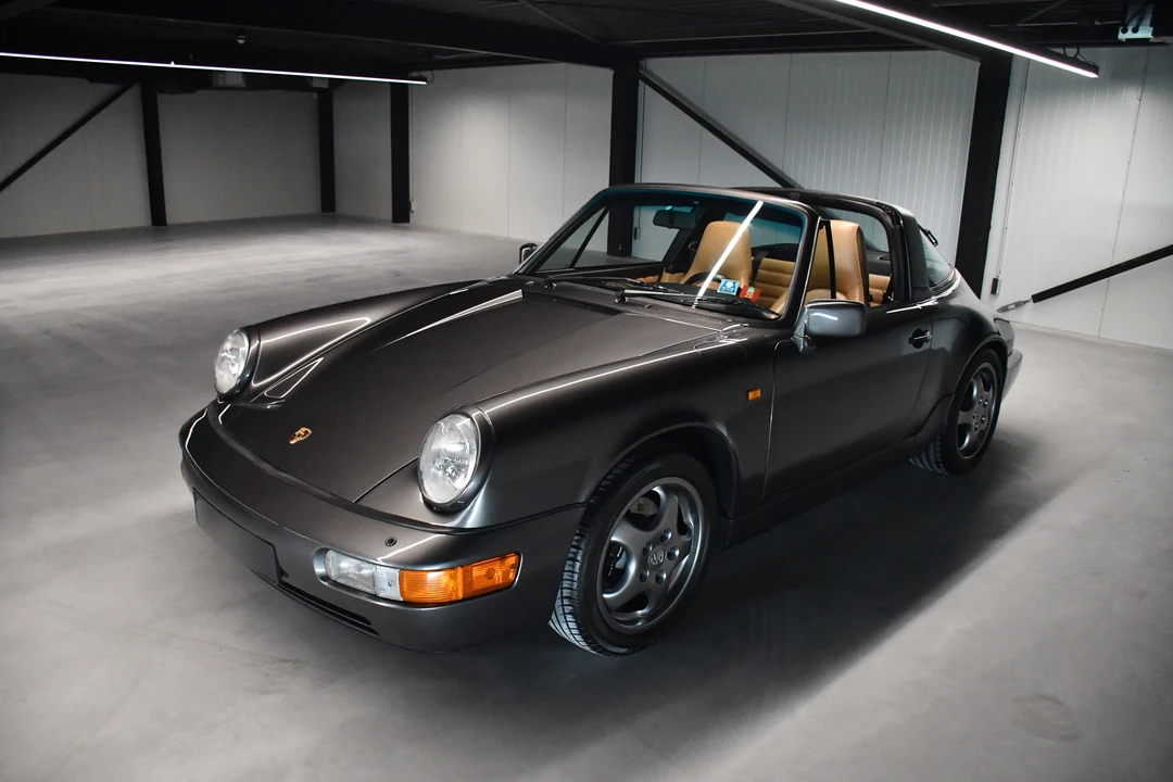 1990 Porsche 964 Carrera 4 - Image 7 of 21