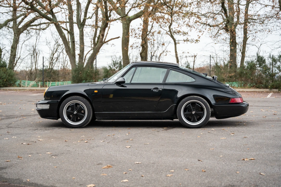 1990 Porsche 964 Carrera 4 - Image 12 of 31