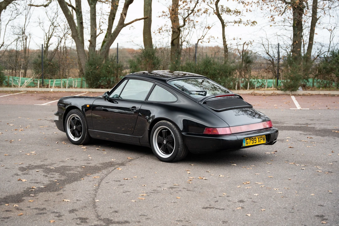 1990 Porsche 964 Carrera 4 - Image 5 of 31