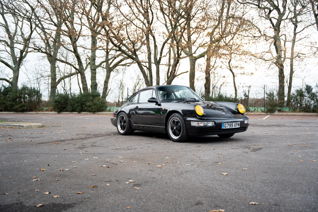 1990 Porsche 964 Carrera 4 - Image 9 of 31