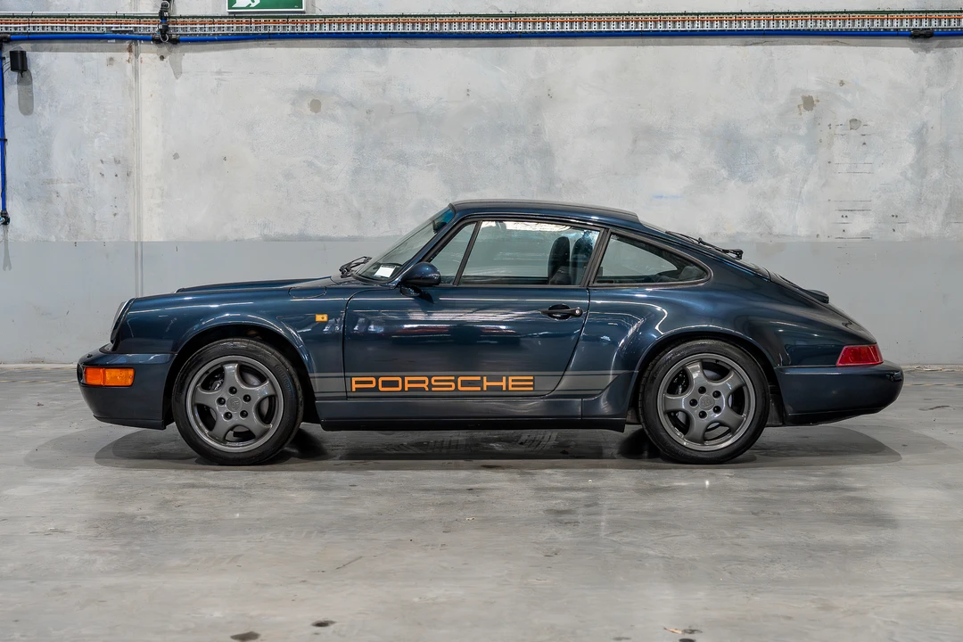 1990 Porsche 964 Carrera 4 - Image 12 of 31