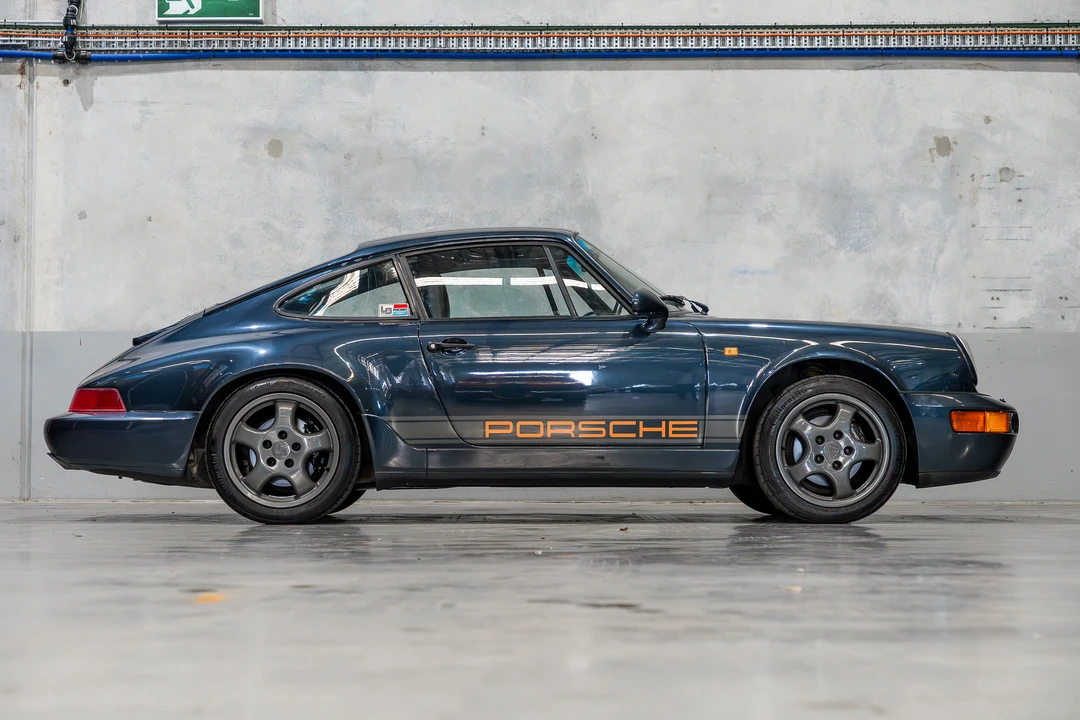 1990 Porsche 964 Carrera 4 - Image 8 of 31