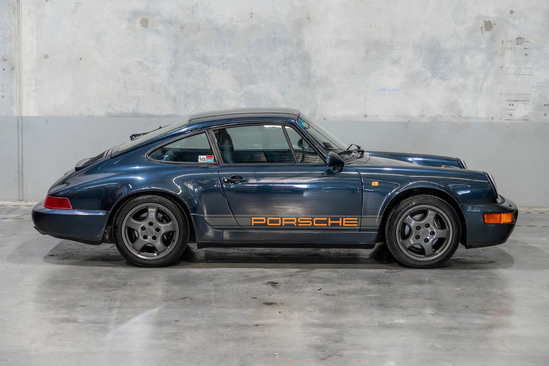 1990 Porsche 964 Carrera 4 - Image 24 of 31