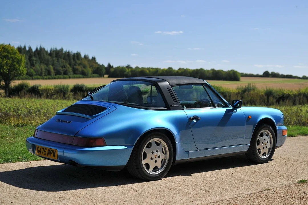 1990 Porsche 964 Carrera 4 - Image 4 of 30