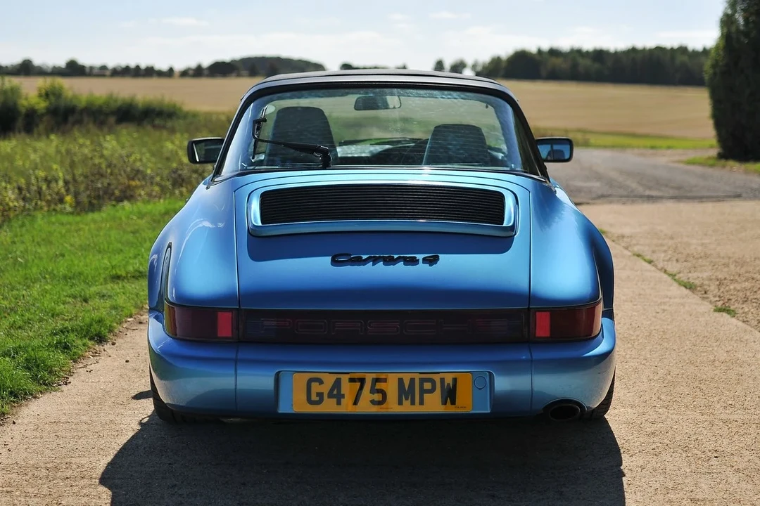 1990 Porsche 964 Carrera 4 - Image 5 of 30