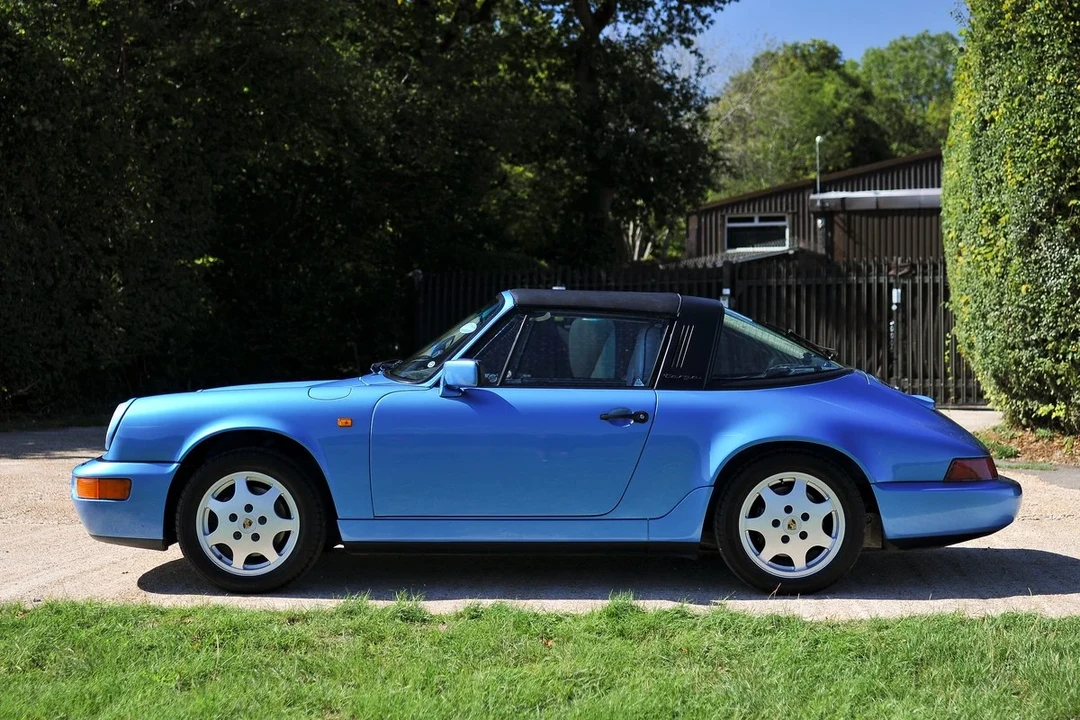 1990 Porsche 964 Carrera 4 - Image 8 of 30