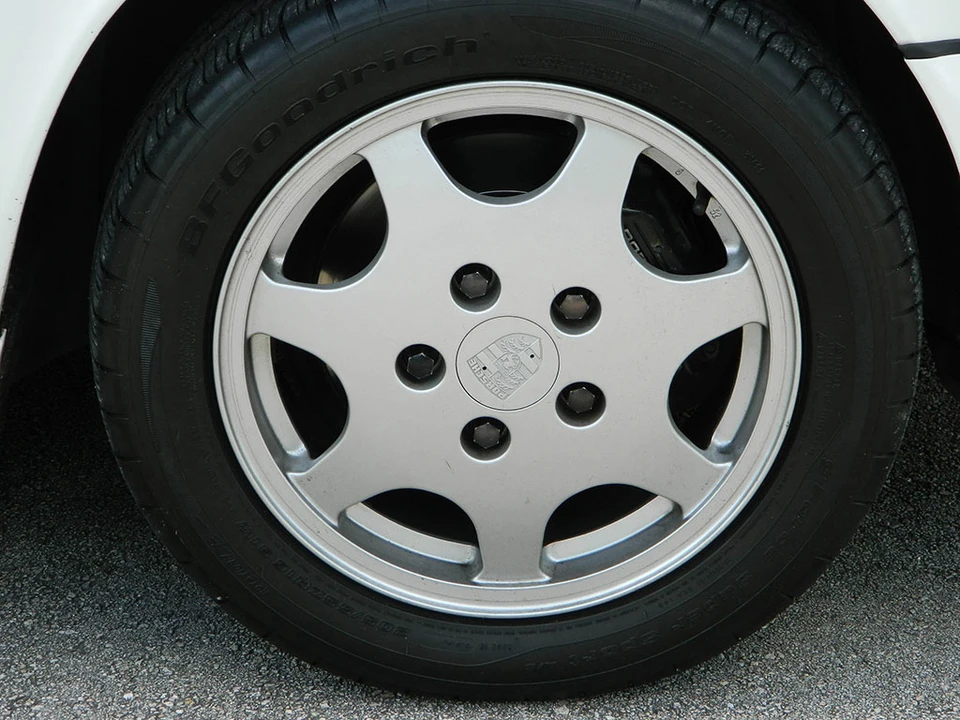1990 Porsche 964 Carrera - Image 15 of 31