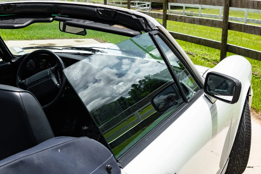 1990 Porsche 964 Carrera - Image 30 of 31