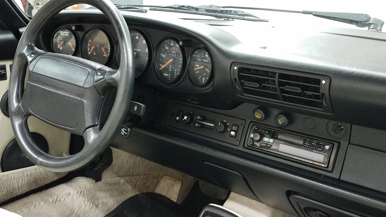 1990 Porsche 964 Carrera - Image 24 of 31