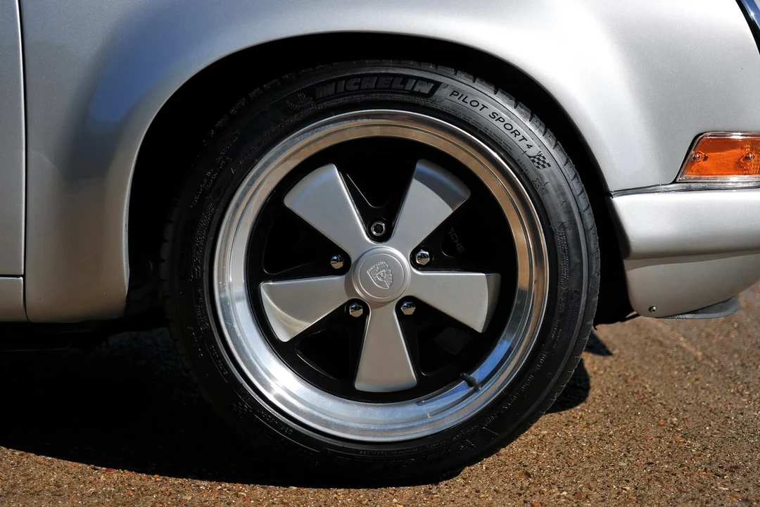 1990 Porsche 964 Carrera - Image 12 of 30