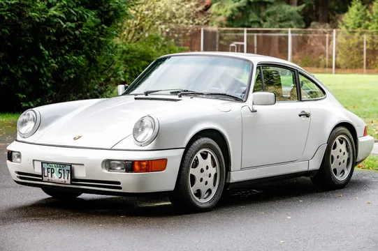 1990 Porsche 911 Carrera 2 Coupe