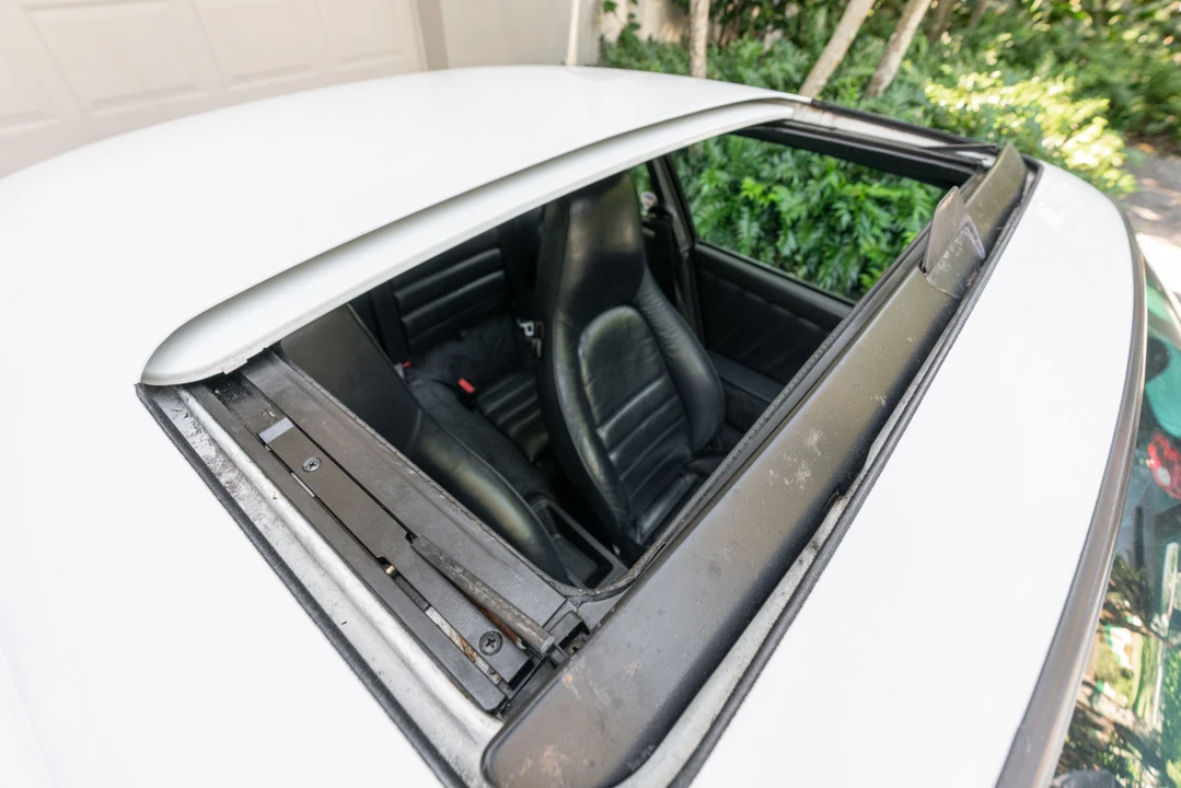 1990 Porsche 964 Carrera - Image 11 of 31