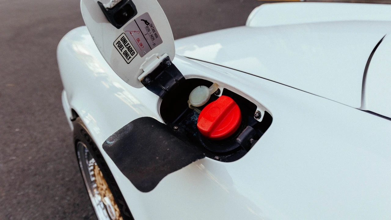 1990 Porsche 964 Carrera - Image 17 of 31