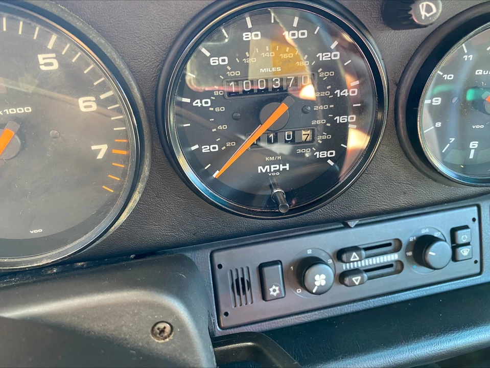 1990 Porsche 964 Carrera - Image 29 of 31