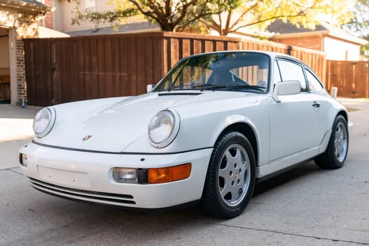 1990 Porsche 911 Carrera 2 Coupe
