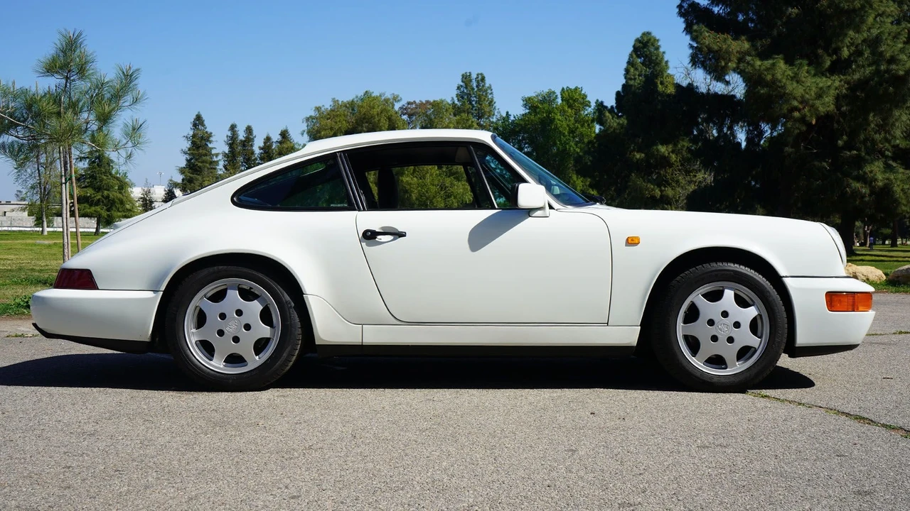 1990 Porsche 964 Carrera - Image 2 of 31