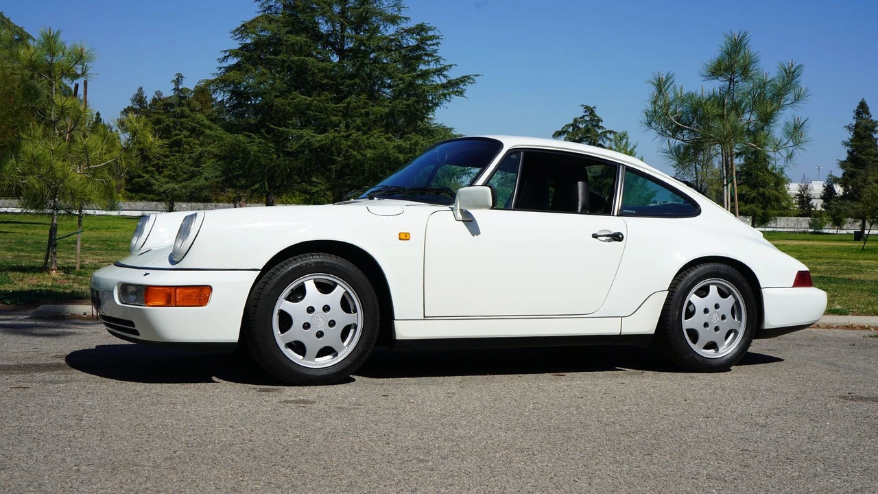 1990 Porsche 964 Carrera - Image 11 of 31