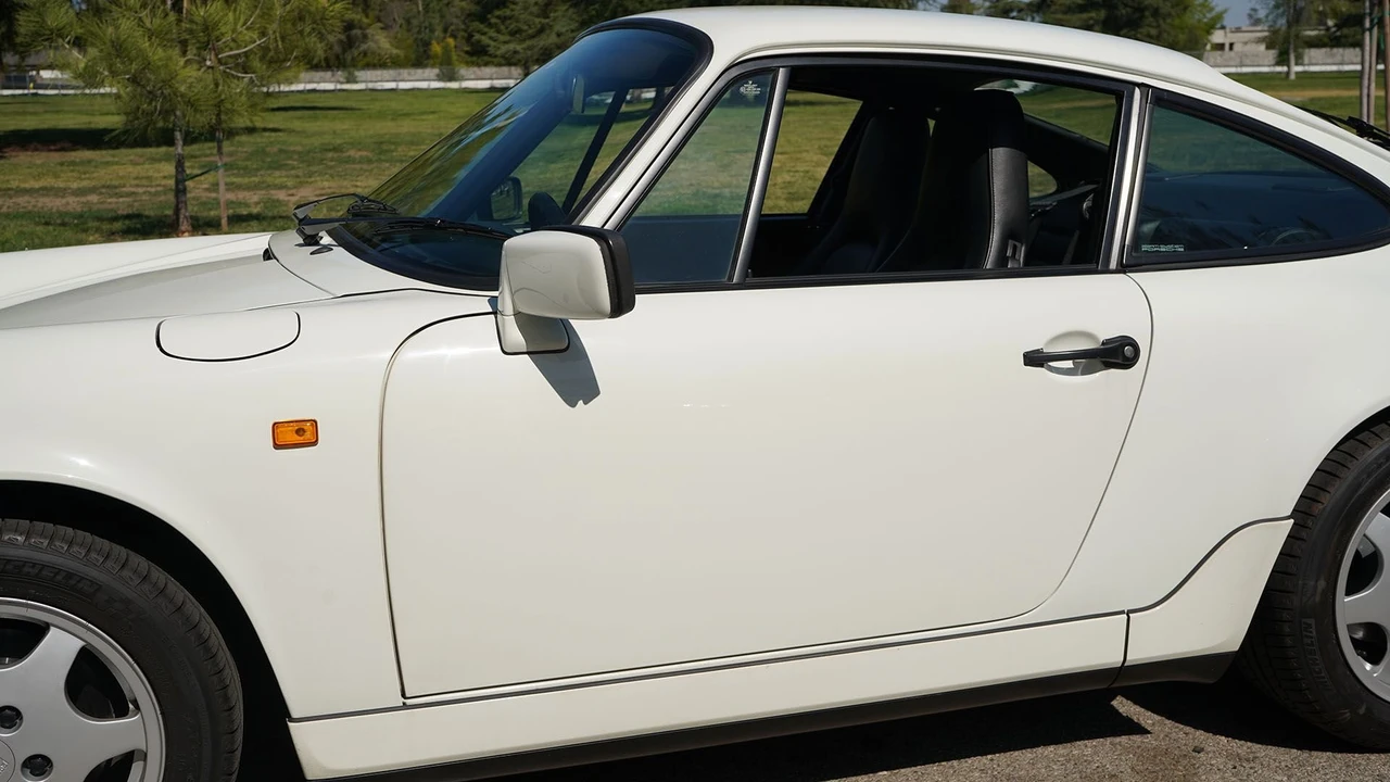 1990 Porsche 964 Carrera - Image 30 of 31