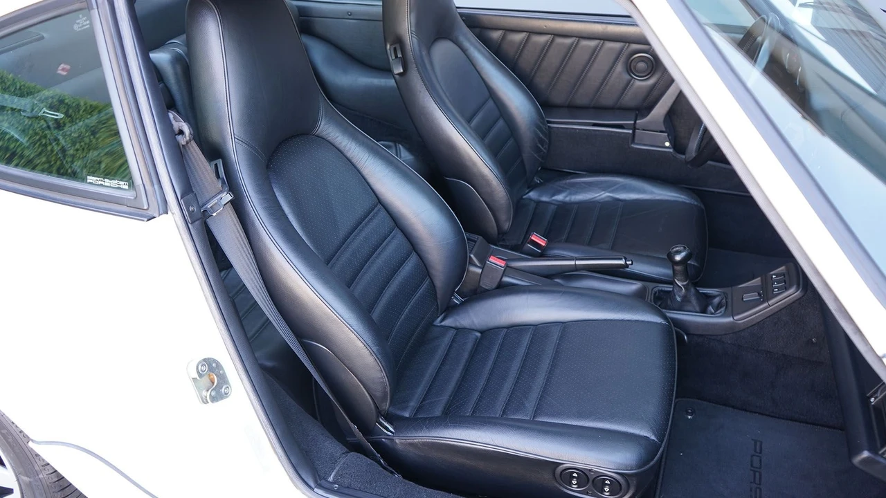 1990 Porsche 964 Carrera - Image 4 of 31