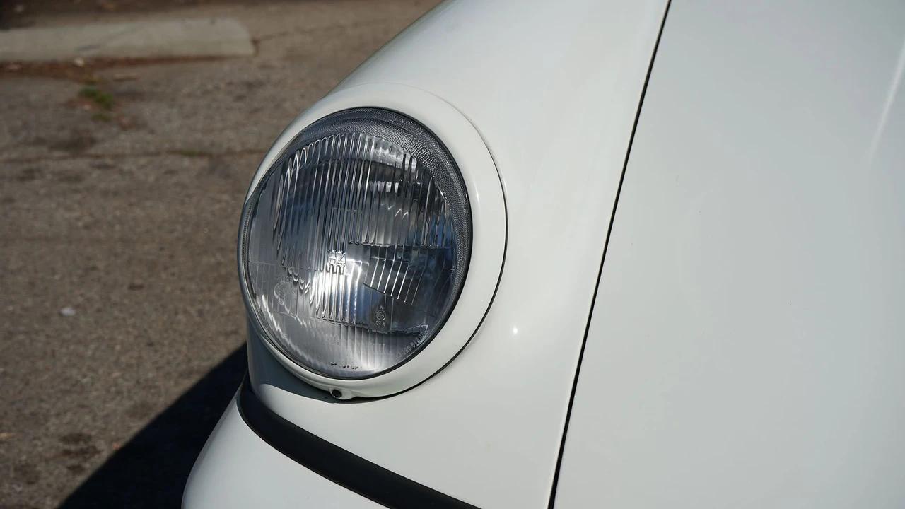 1990 Porsche 964 Carrera - Image 26 of 31