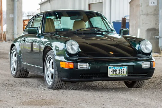 1990 Porsche 911 Carrera 2 Coupe