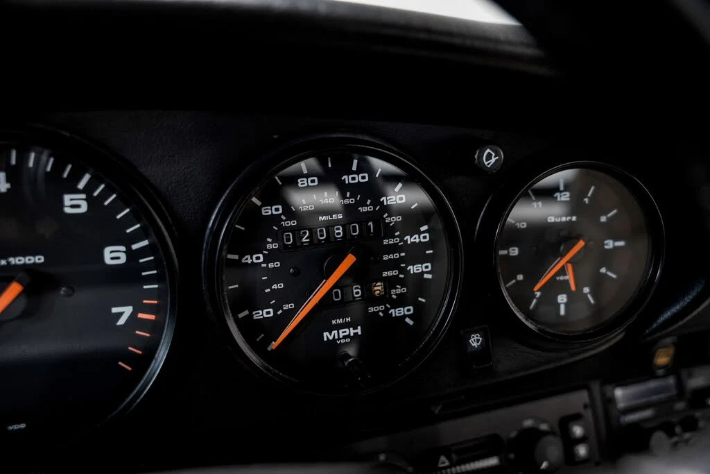 1990 Porsche 964 Carrera - Image 13 of 31