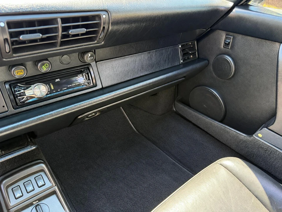 1990 Porsche 964 Carrera - Image 10 of 21