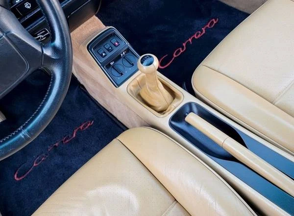 1990 Porsche 964 Carrera 4 - Image 4 of 6