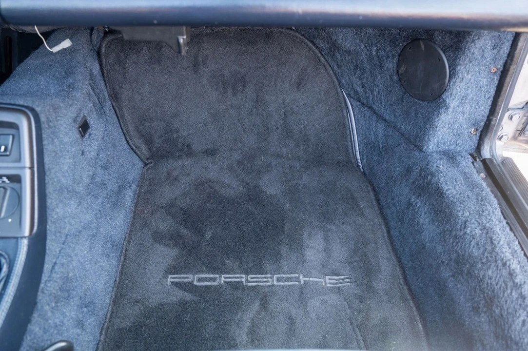 1990 Porsche 964 Carrera 4 - Image 30 of 30
