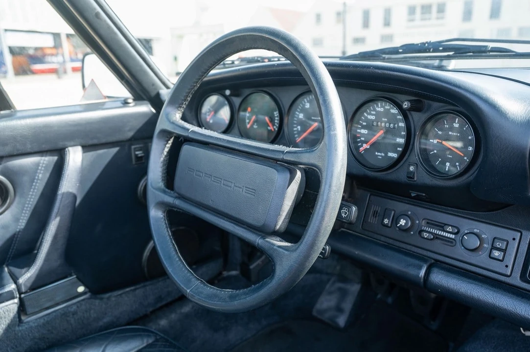 1990 Porsche 964 Carrera 4 - Image 29 of 30