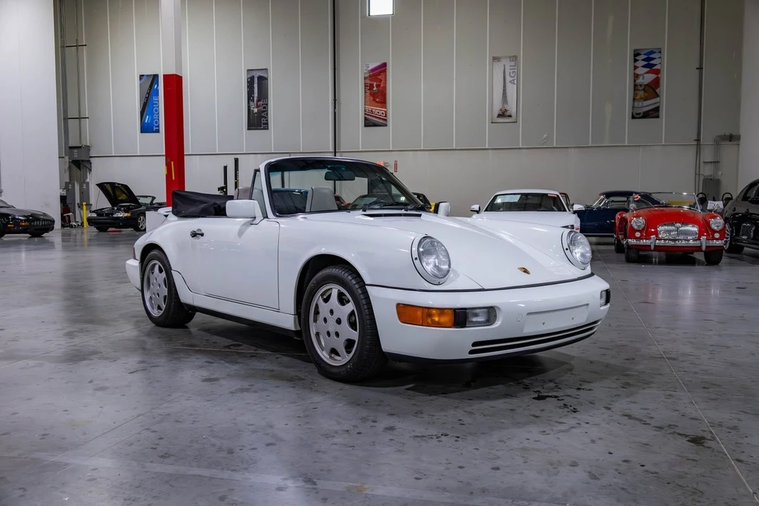 1990 Porsche 964 Carrera 4 - Image 8 of 31