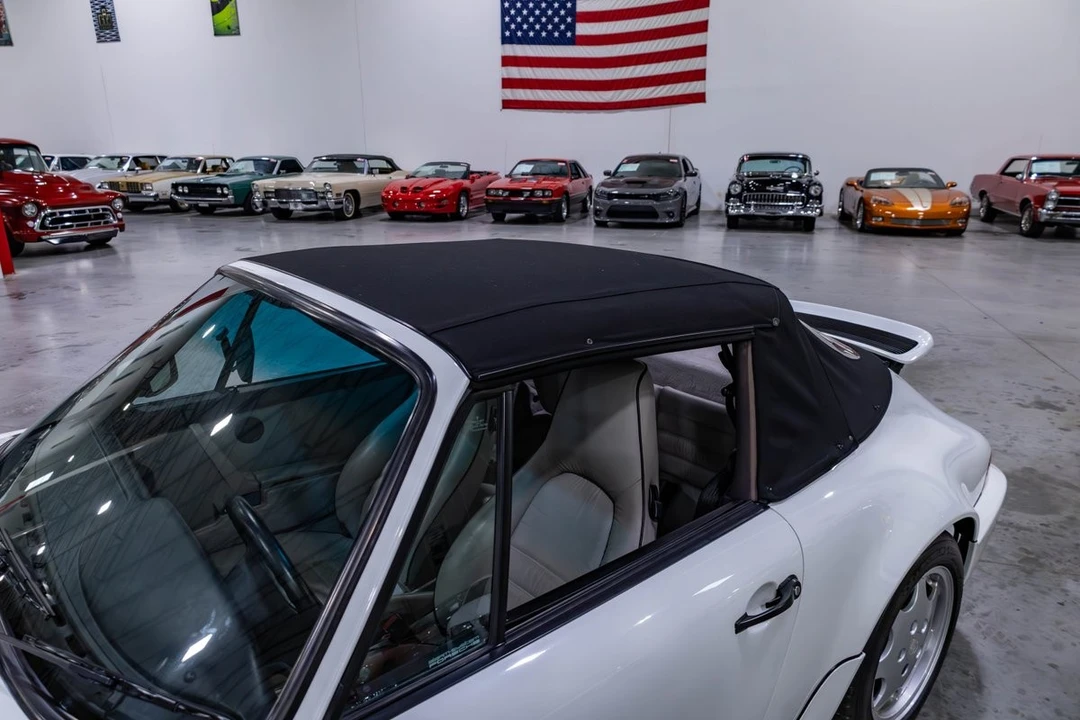 1990 Porsche 964 Carrera 4 - Image 30 of 31