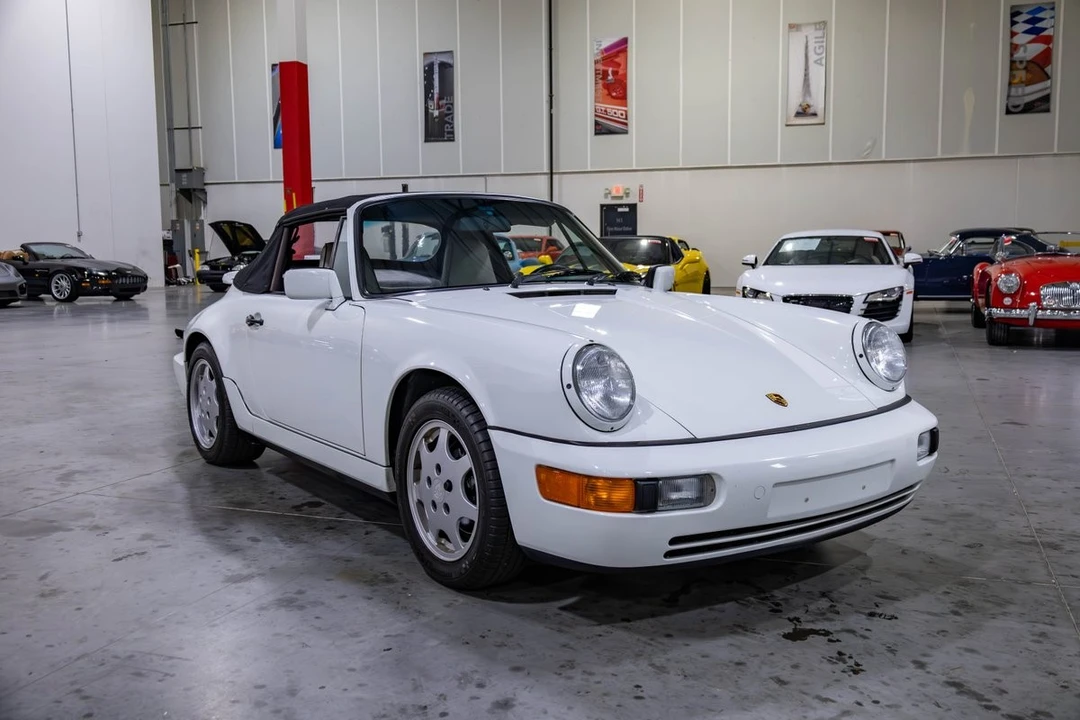 1990 Porsche 964 Carrera 4 - Image 24 of 31