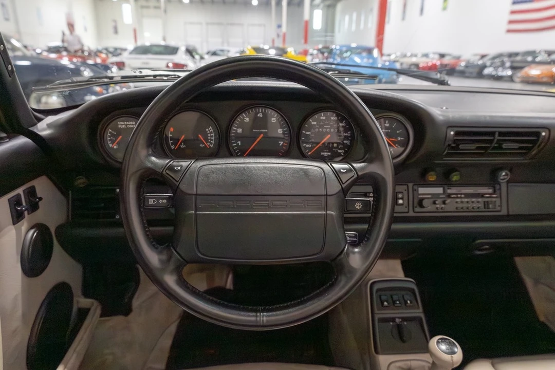 1990 Porsche 964 Carrera 4 - Image 10 of 31