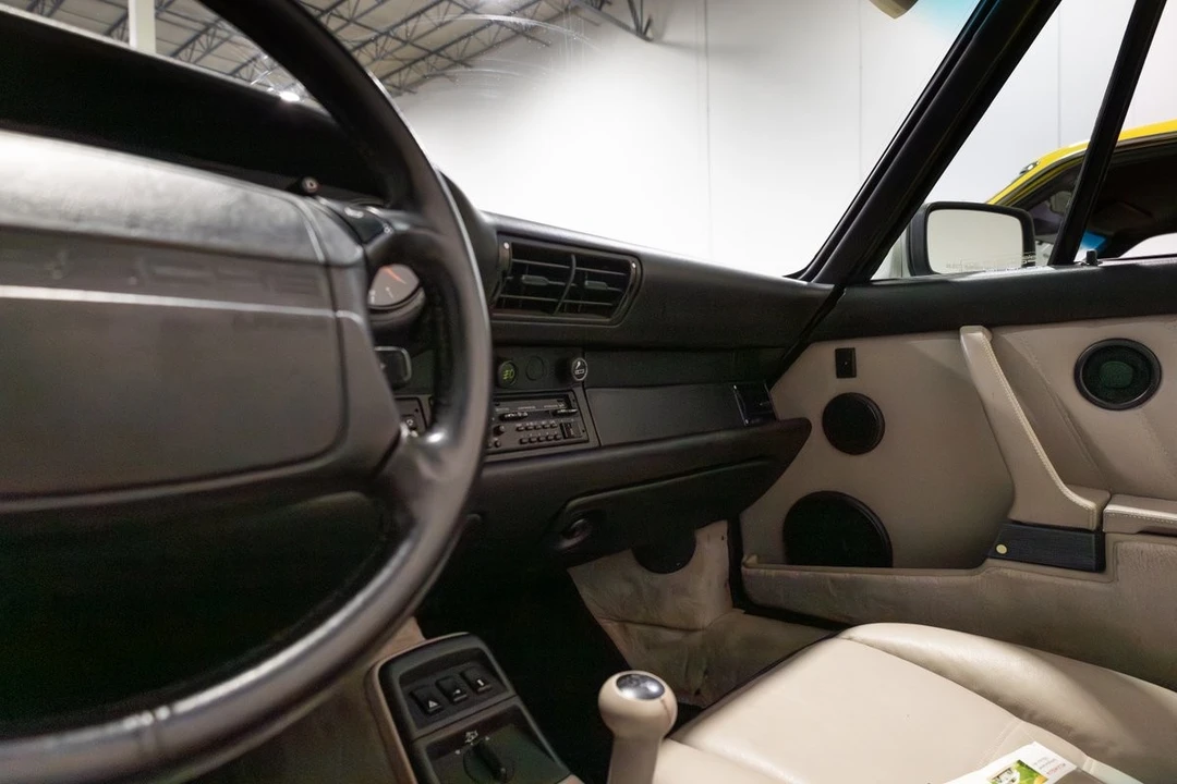 1990 Porsche 964 Carrera 4 - Image 13 of 31