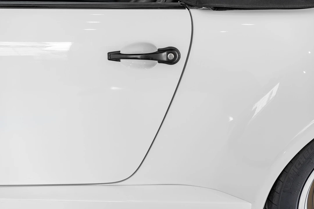 1990 Porsche 964 Carrera 4 - Image 22 of 31