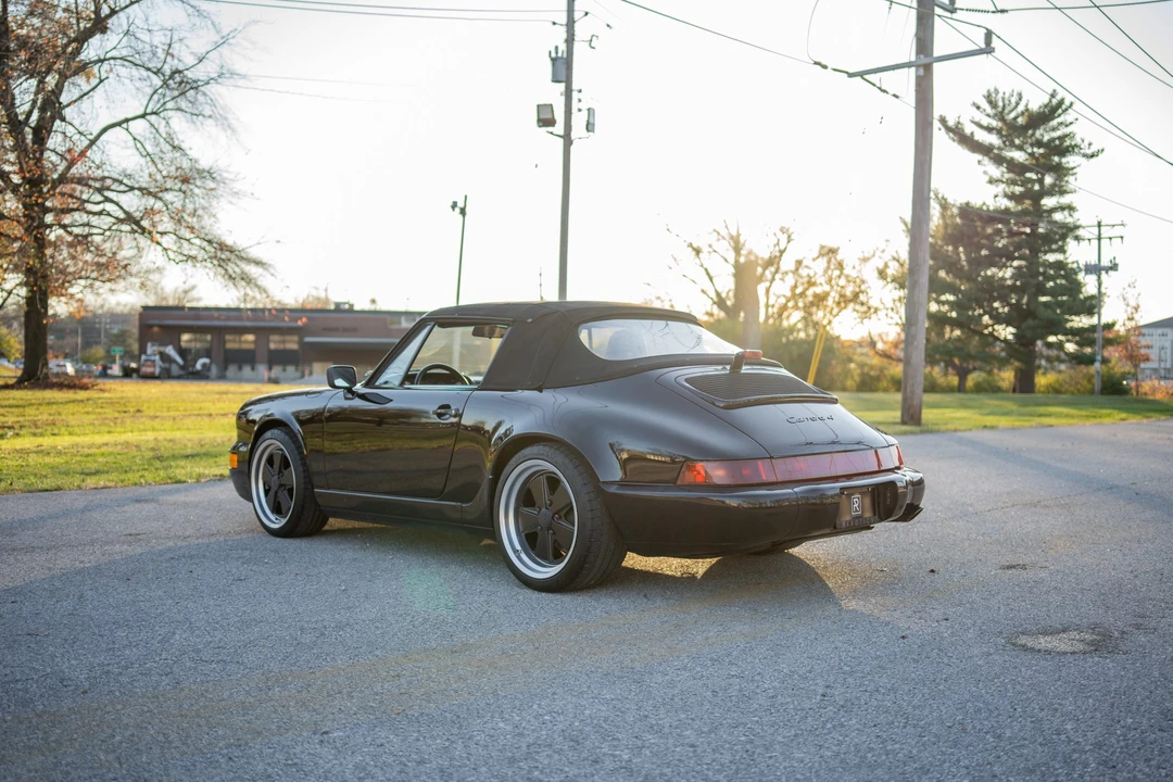 1990 Porsche 964 Carrera 4 - Image 24 of 31