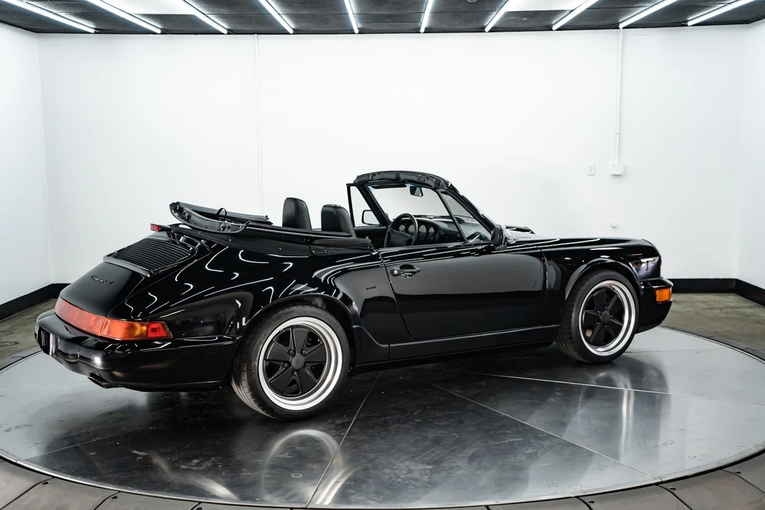 1990 Porsche 964 Carrera 4 - Image 17 of 31