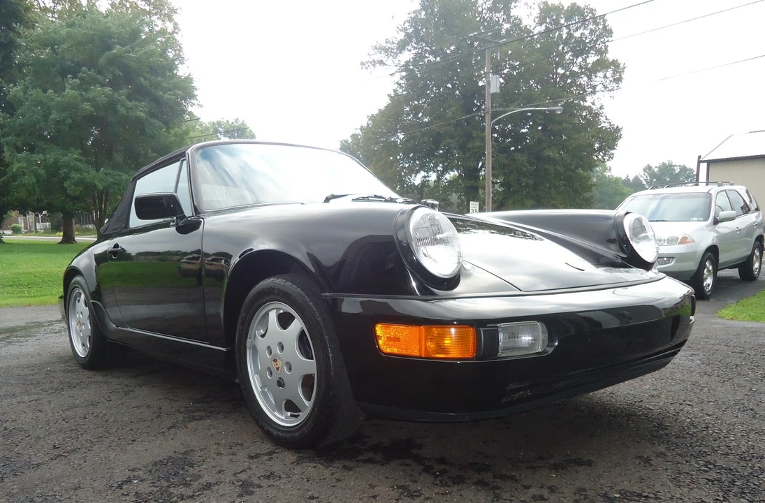 1990 Porsche 964 Carrera 4 - Image 25 of 31