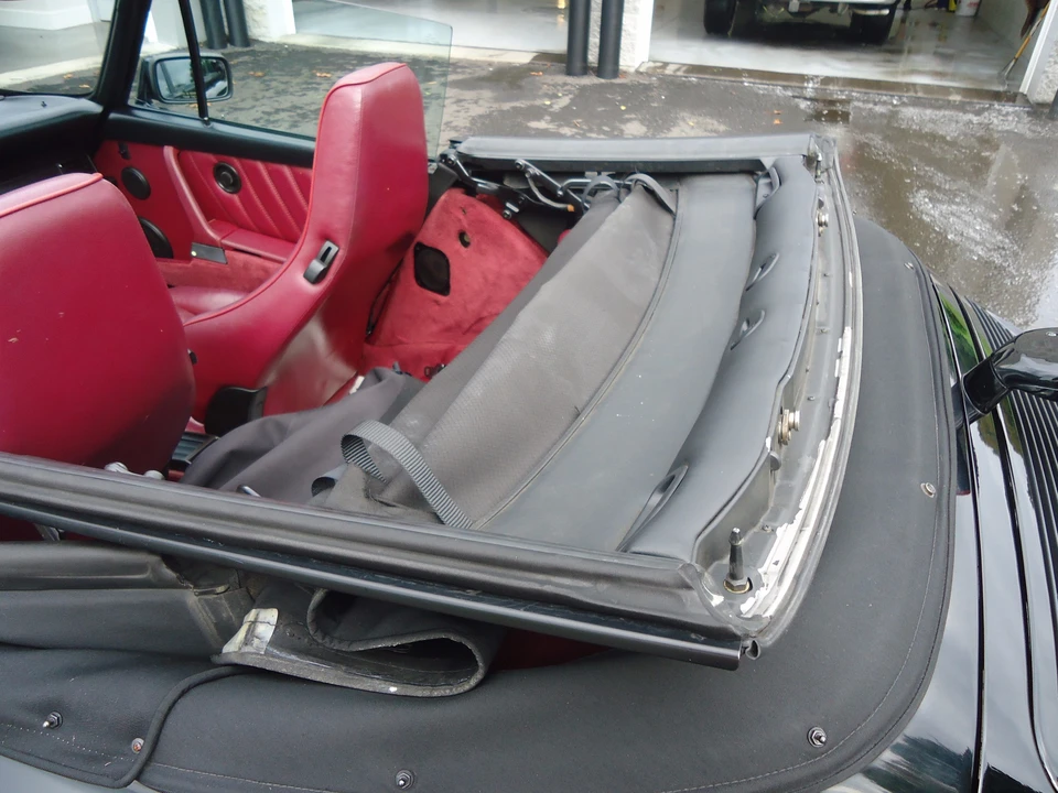 1990 Porsche 964 Carrera 4 - Image 16 of 31