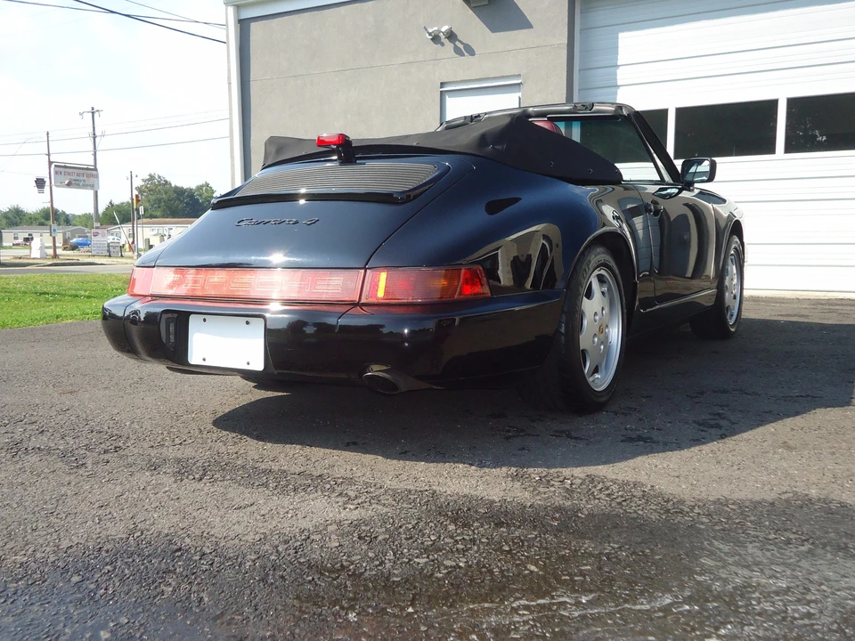 1990 Porsche 964 Carrera 4 - Image 18 of 31
