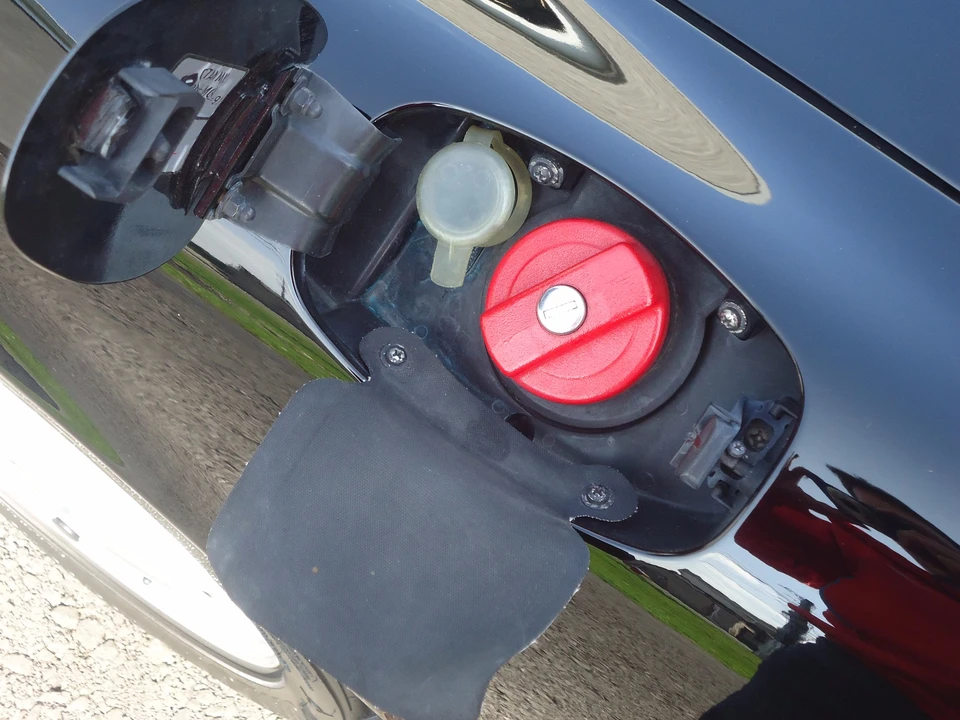 1990 Porsche 964 Carrera 4 - Image 14 of 31