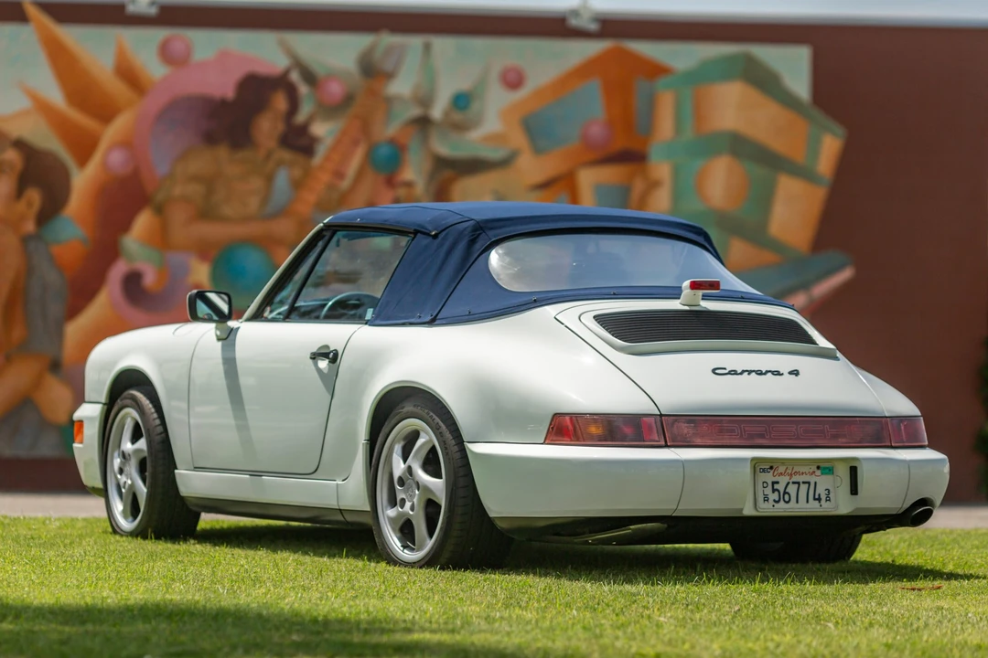 1990 Porsche 964 Carrera 4 - Image 11 of 31