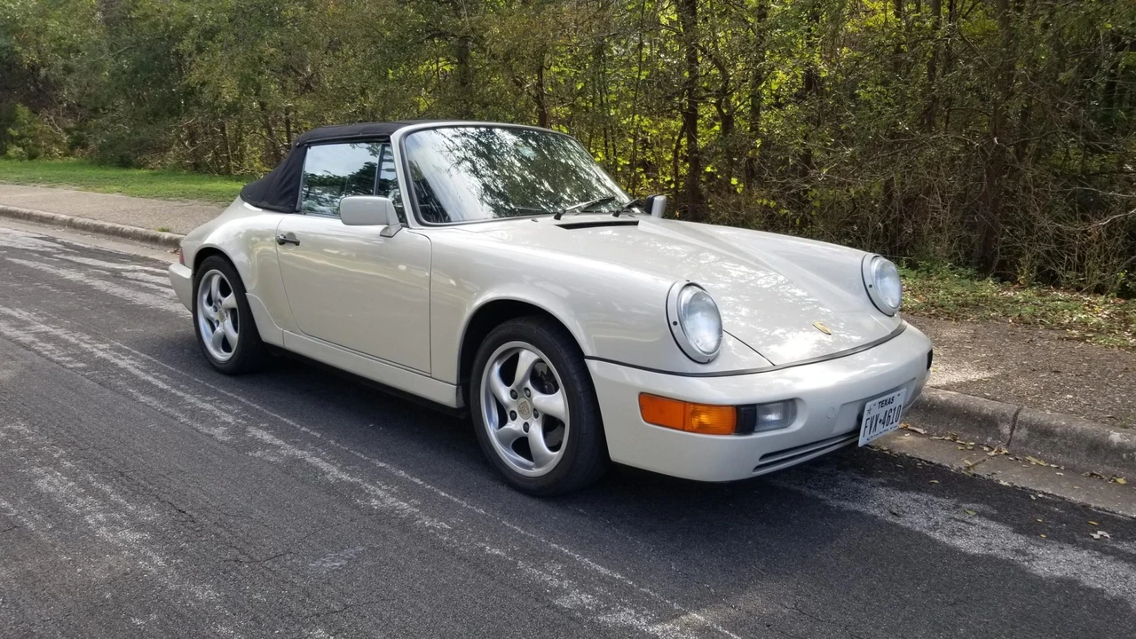 1990 Porsche 964 Carrera 4 - Image 4 of 31