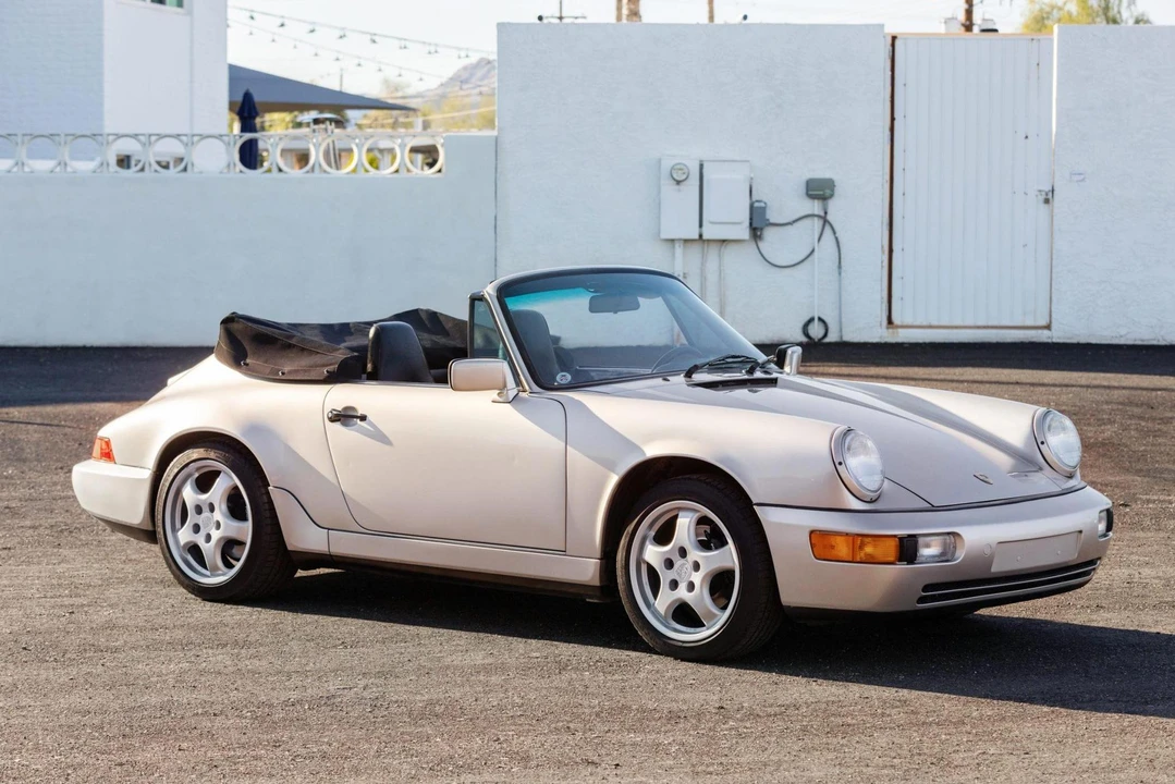 1990 Porsche 964 Carrera 4 - Image 4 of 31