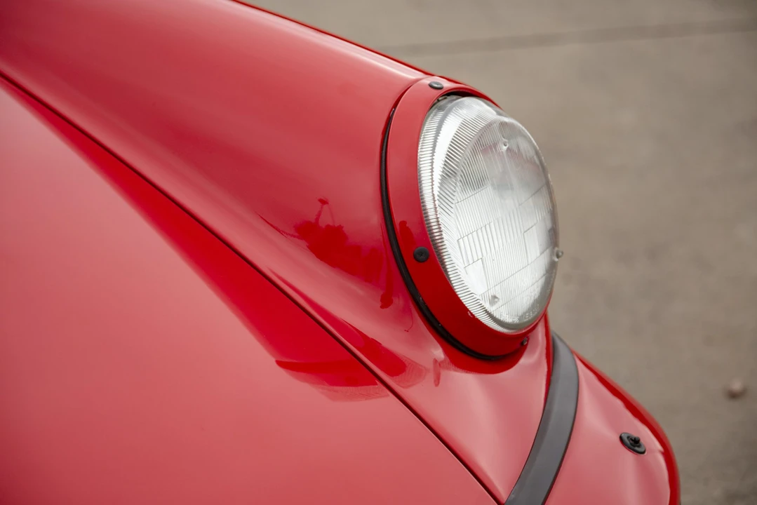 1990 Porsche 964 Carrera 4 - Image 17 of 31
