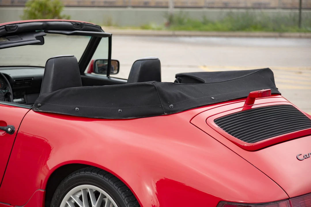 1990 Porsche 964 Carrera 4 - Image 9 of 31