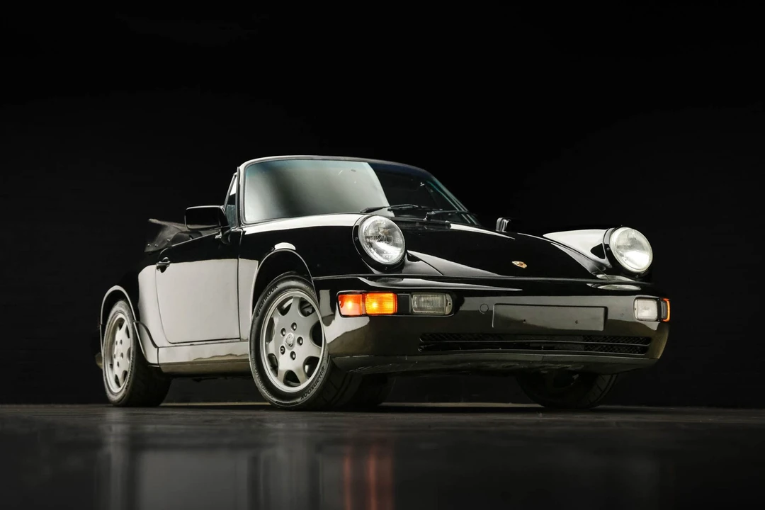 1990 Porsche 964 Carrera 4 - Image 13 of 31