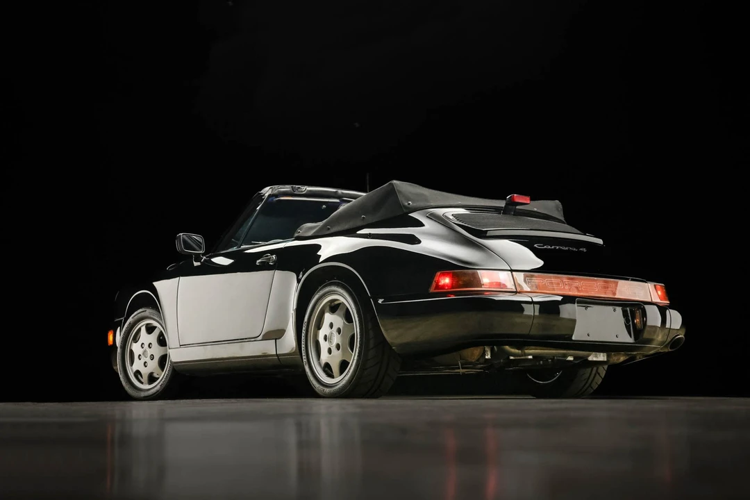 1990 Porsche 964 Carrera 4 - Image 27 of 31